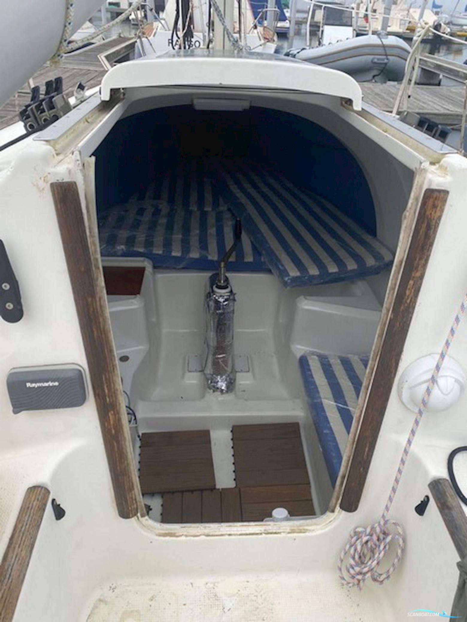 Beneteau First 210