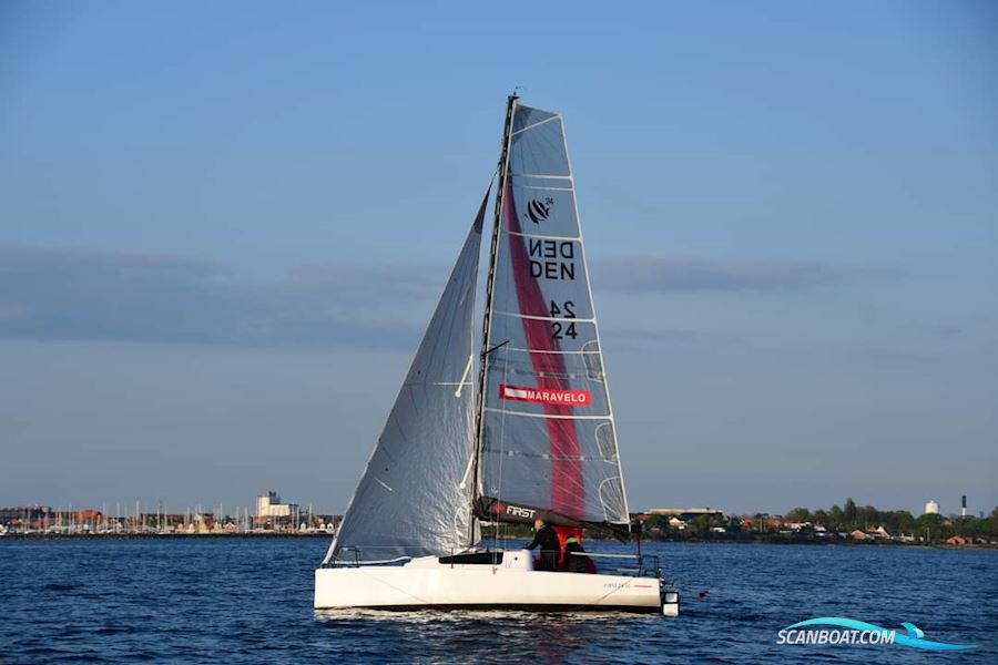 Beneteau First 24 SE