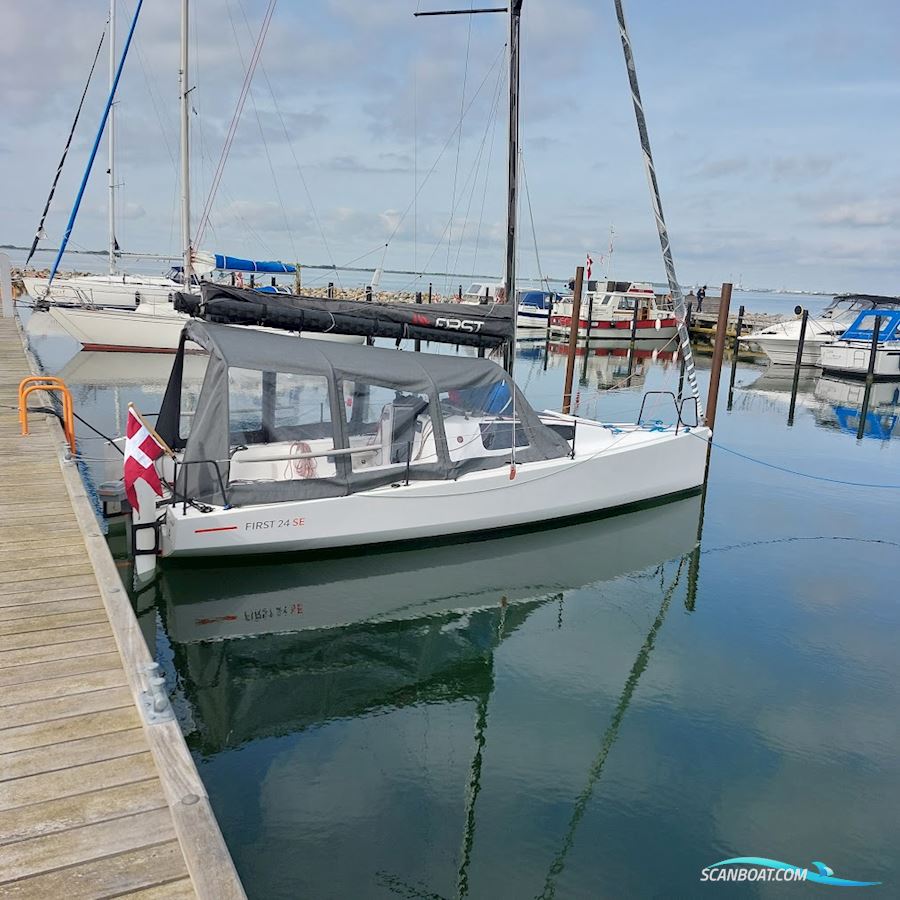 Beneteau First 24 SE