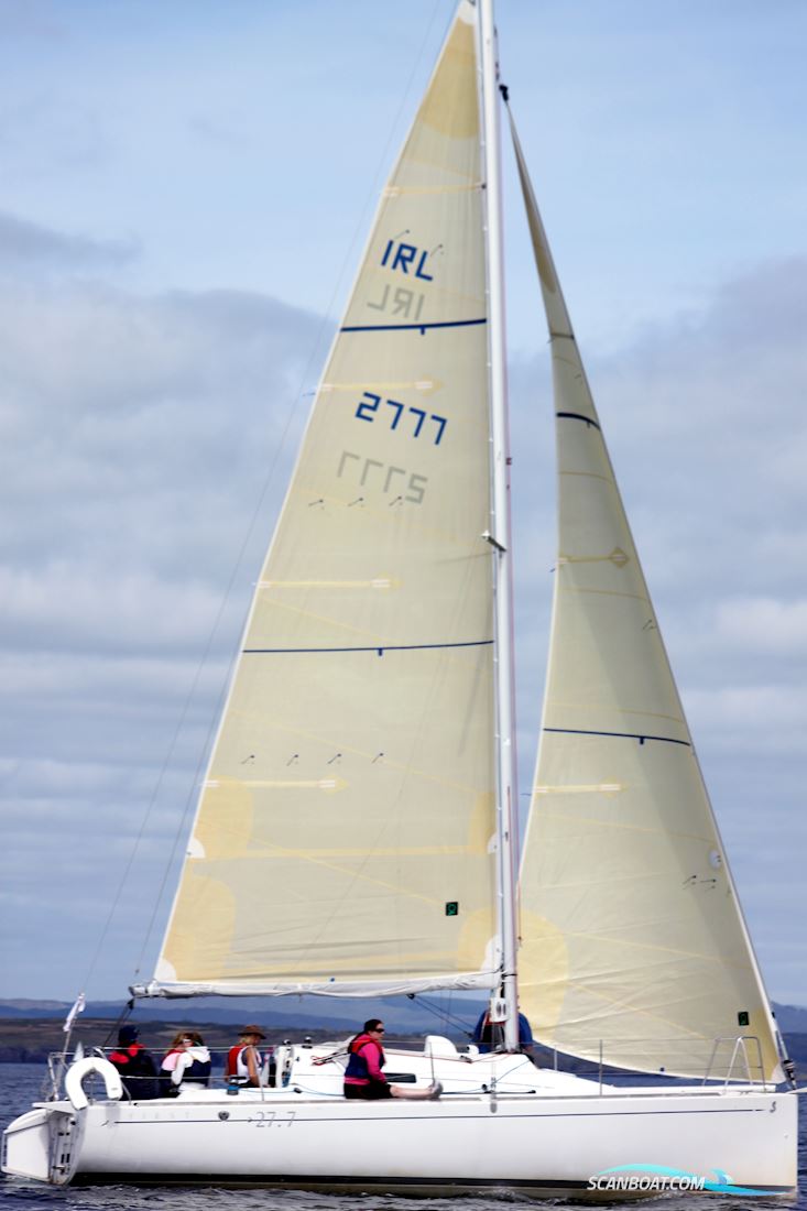 Beneteau First 27.7 