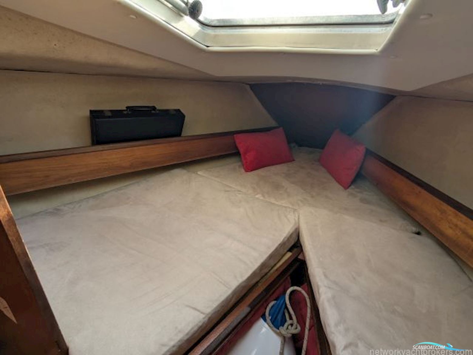 Beneteau First 30