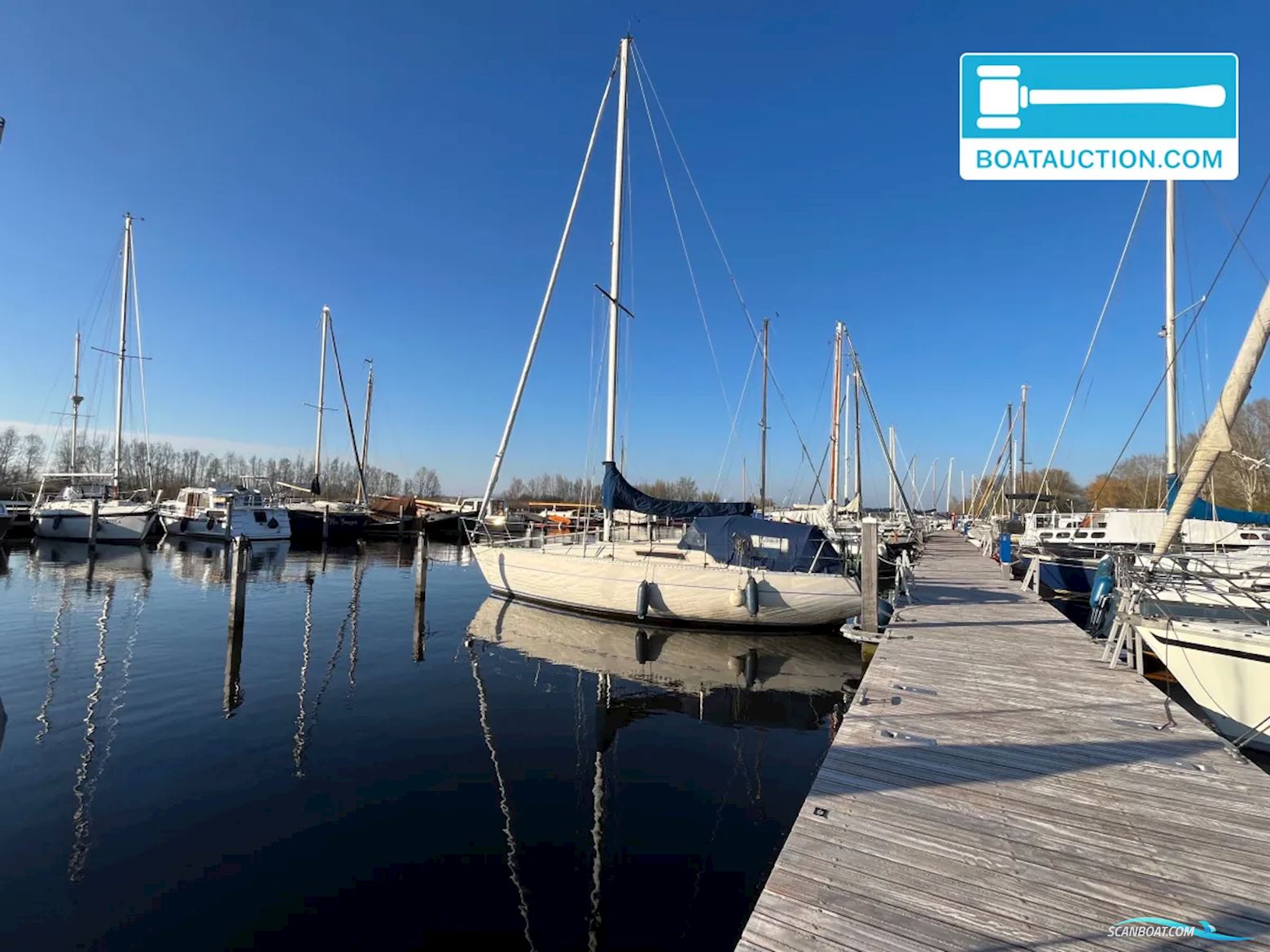Beneteau First 30
