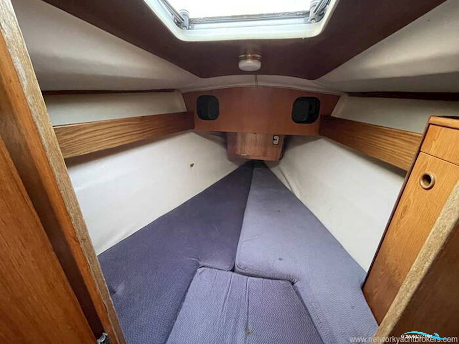 Beneteau First 305