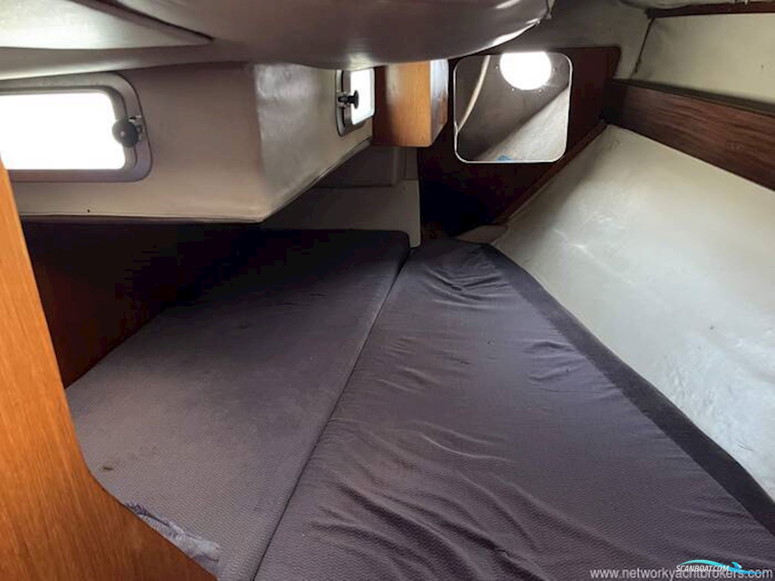 Beneteau First 305