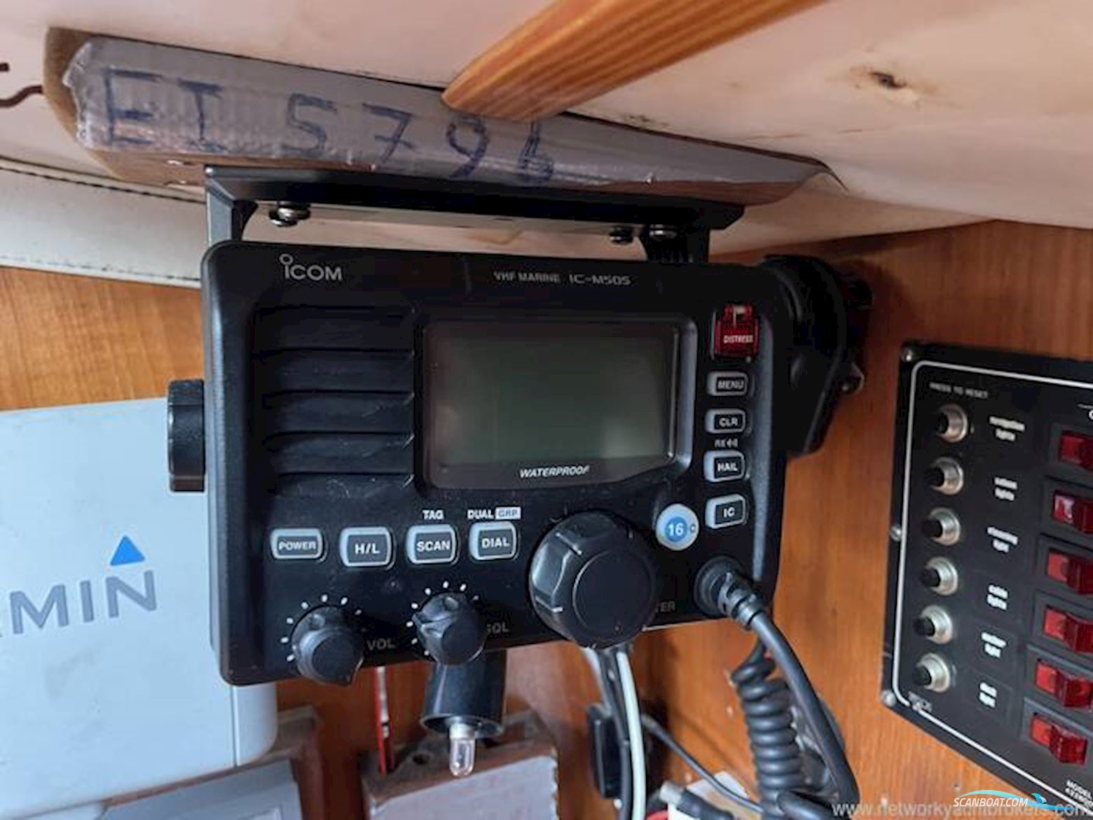Beneteau First 305