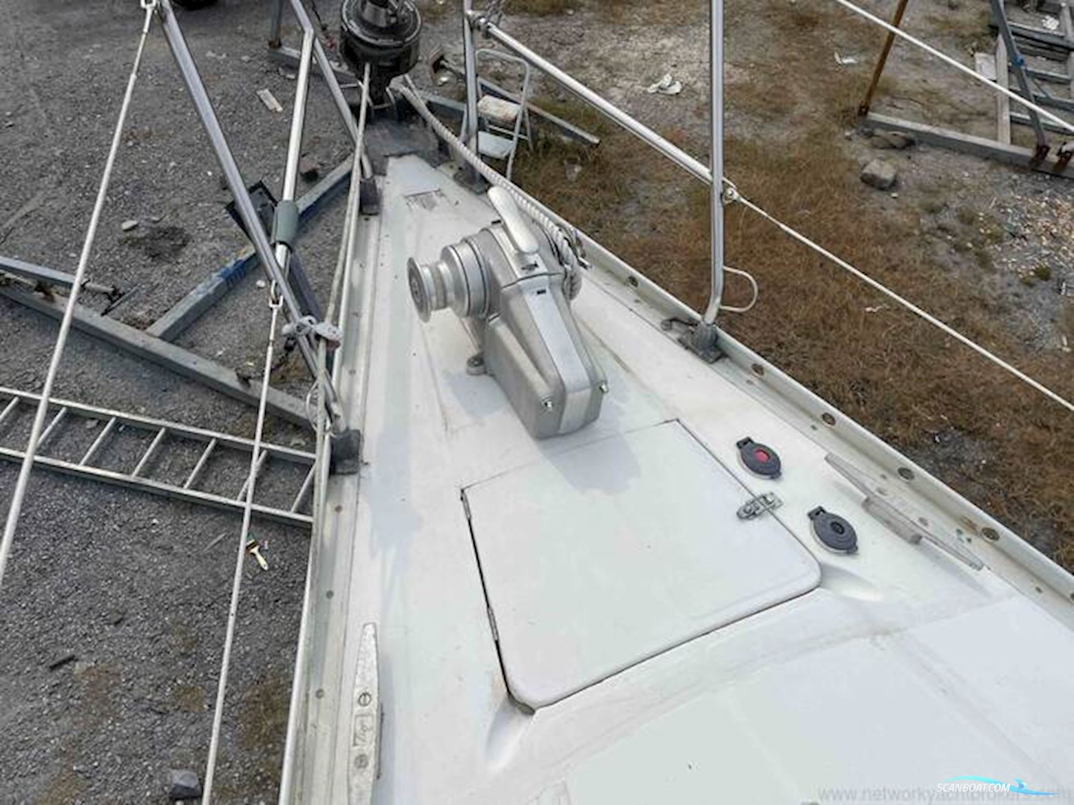 Beneteau First 305