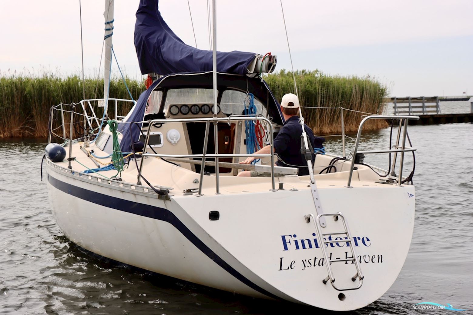 Beneteau First 32