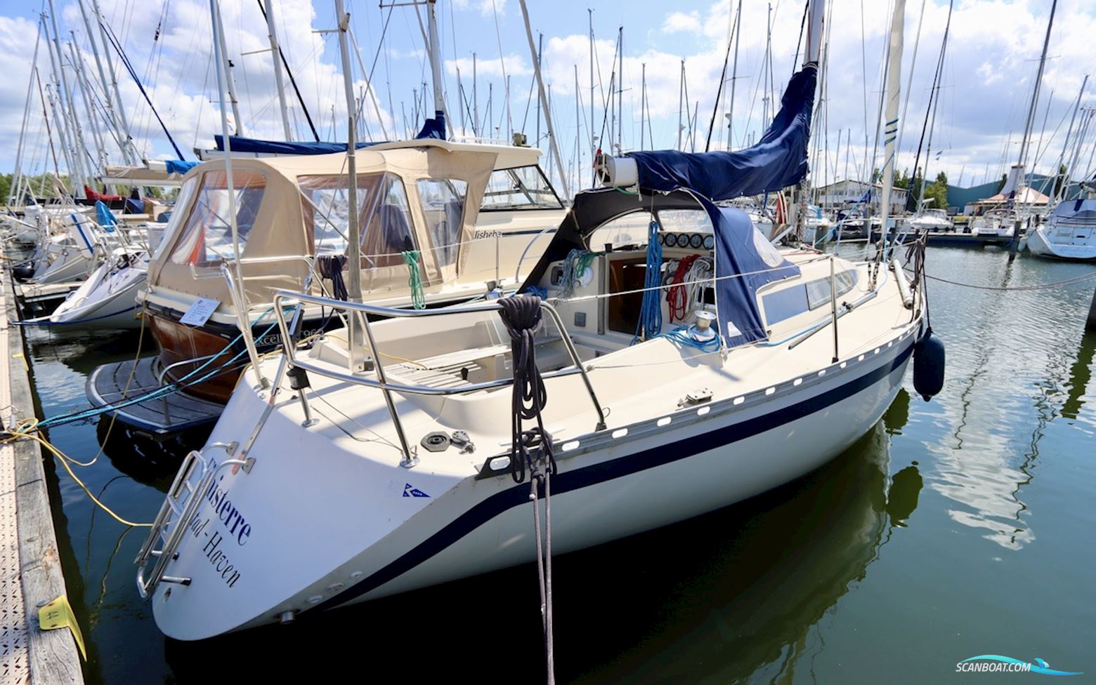 Beneteau First 32
