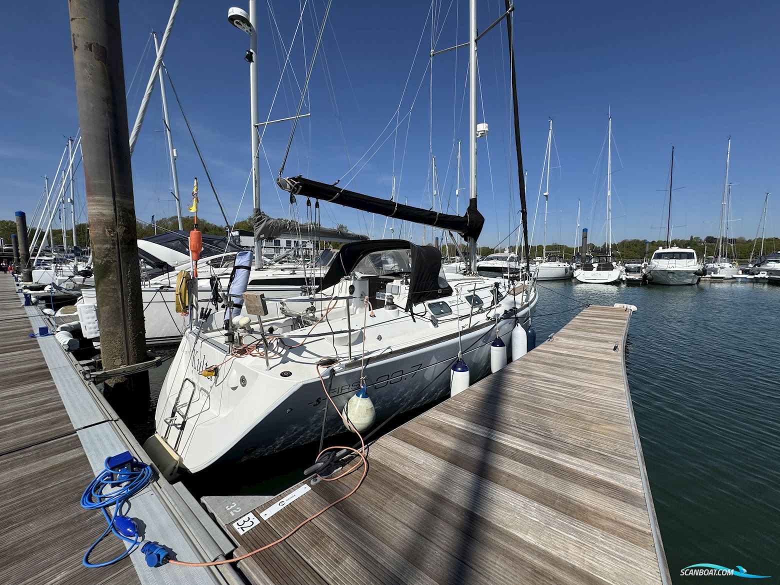 Beneteau First 33.7