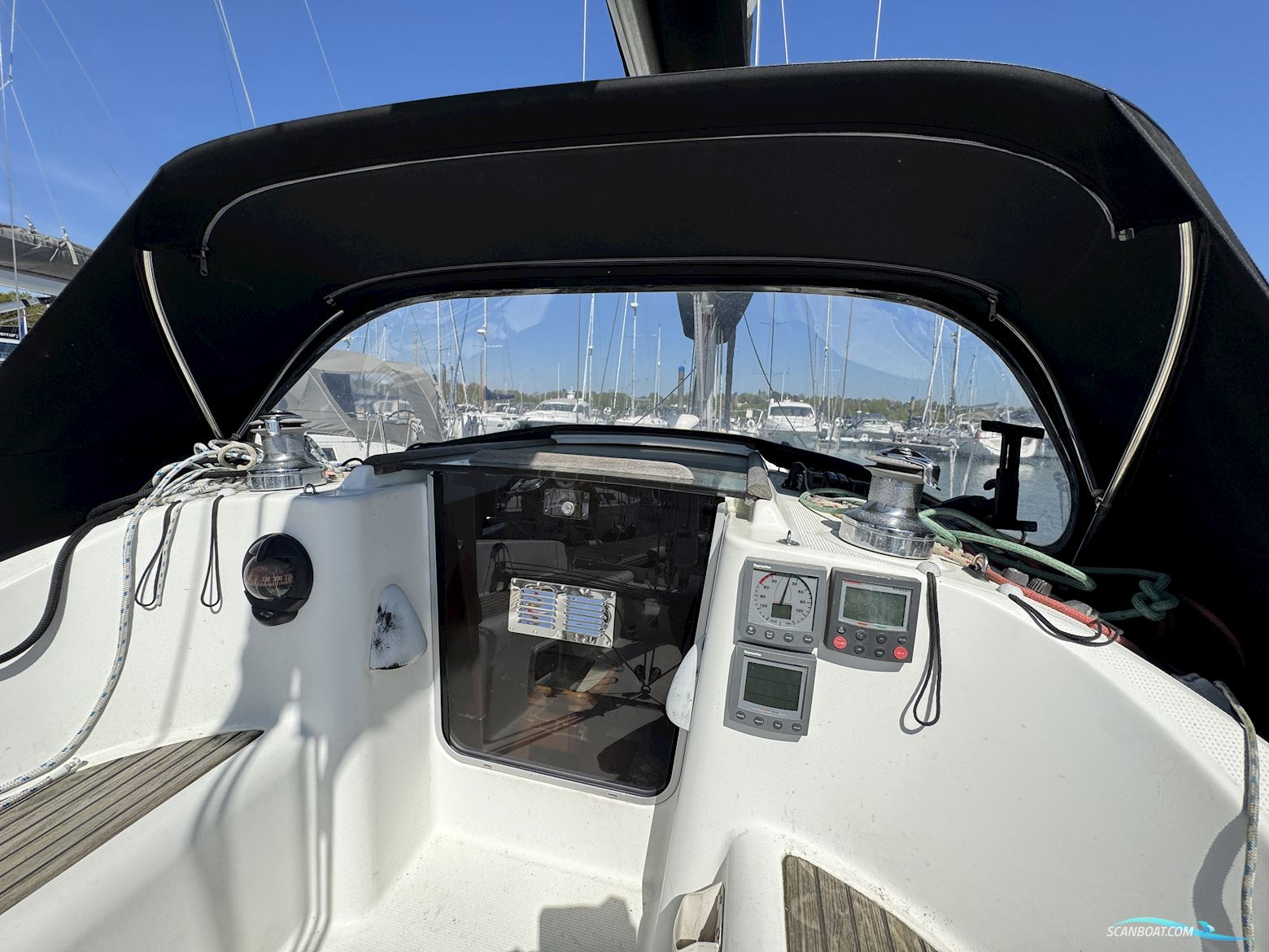 Beneteau First 33.7