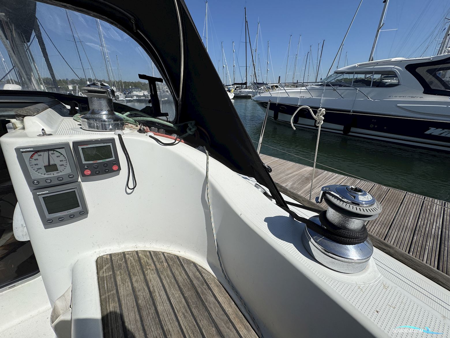 Beneteau First 33.7