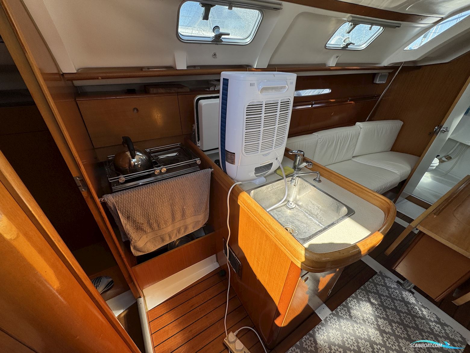 Beneteau First 33.7