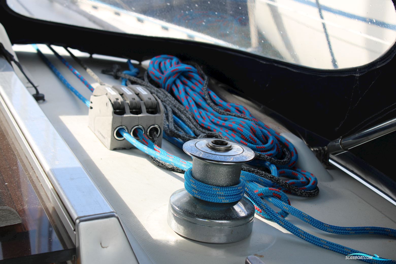 Beneteau First 345