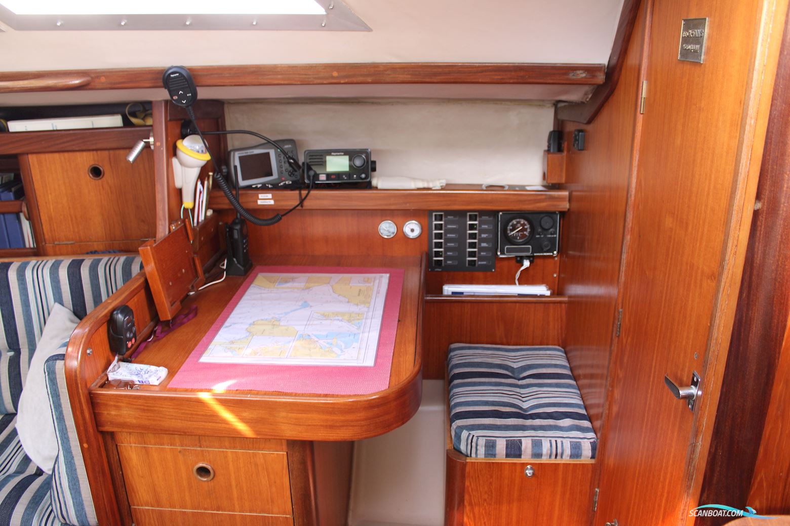 Beneteau First 345