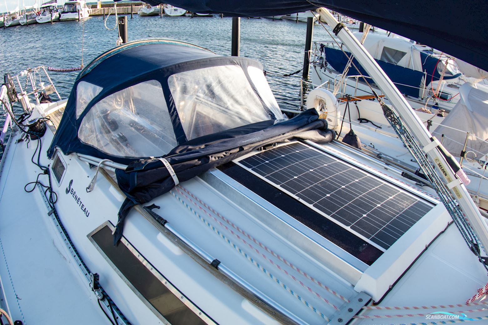 Beneteau First 345