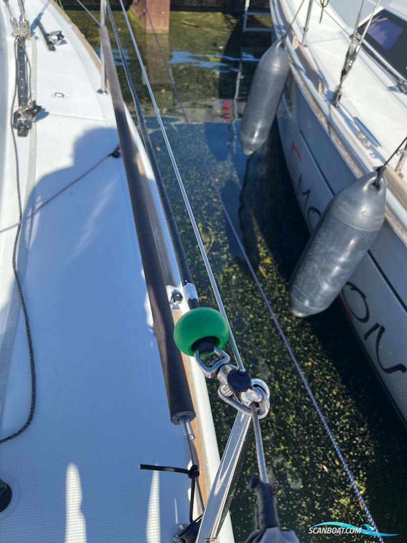 Beneteau First 34.7