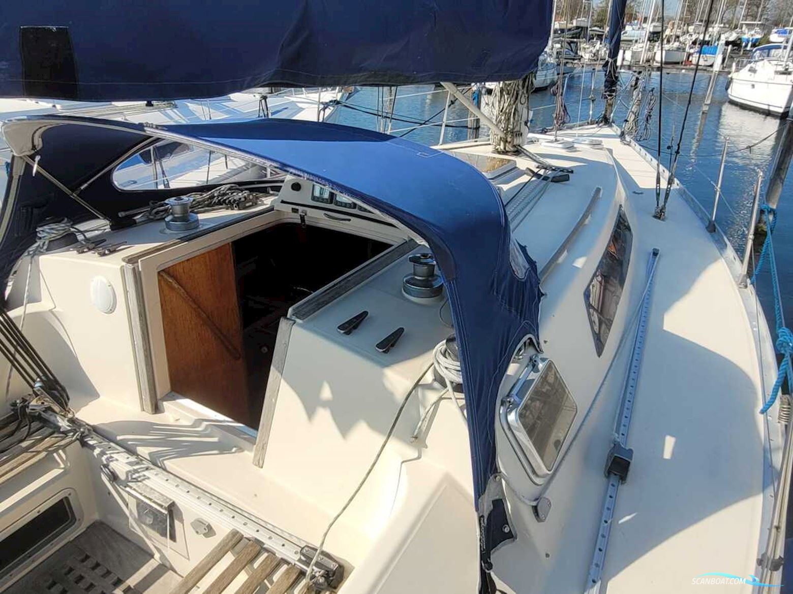 Beneteau First 35