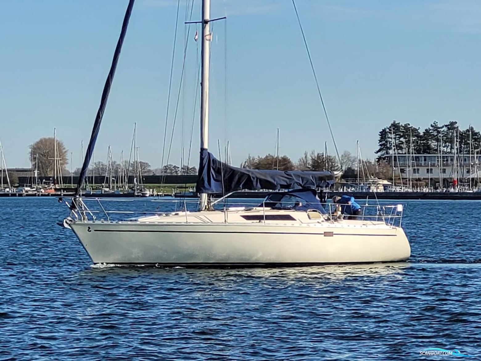 Beneteau First 35