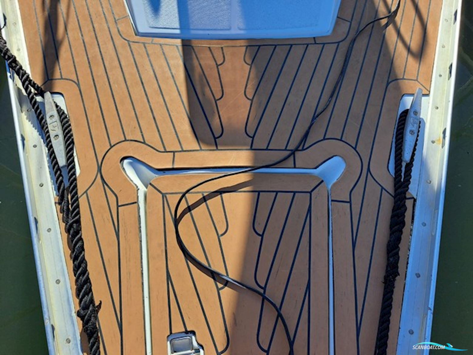 Beneteau First 375