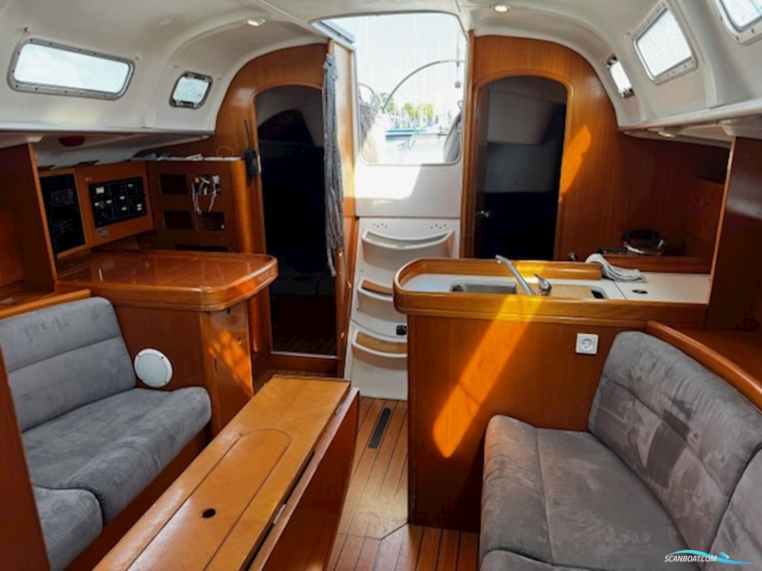 Beneteau First 40.7 • 1999