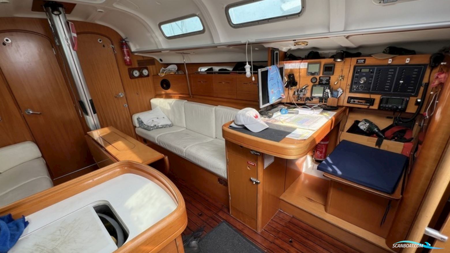 Beneteau First 40.7- 3 cabin