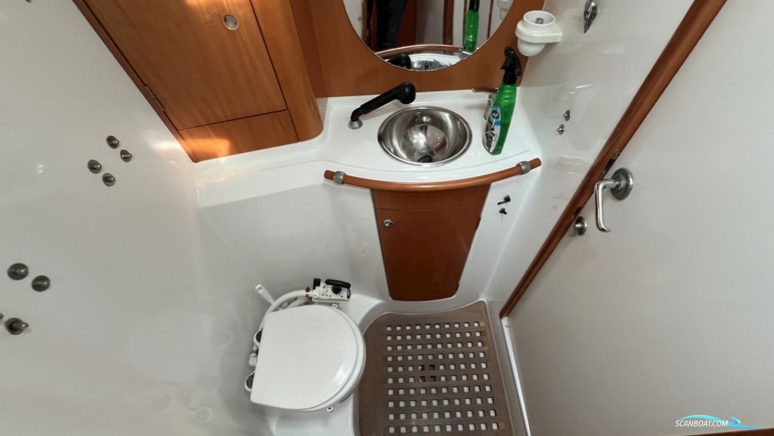 Beneteau First 40.7- 3 cabin