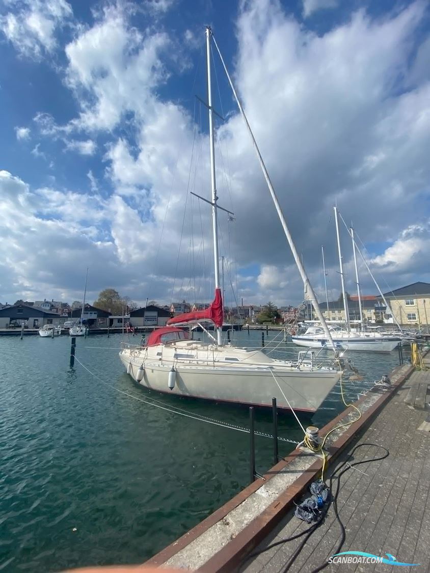 Beneteau Idylle 11.50 Segelboot 1984, mit Craftsman cm4.42 motor, Dänemark