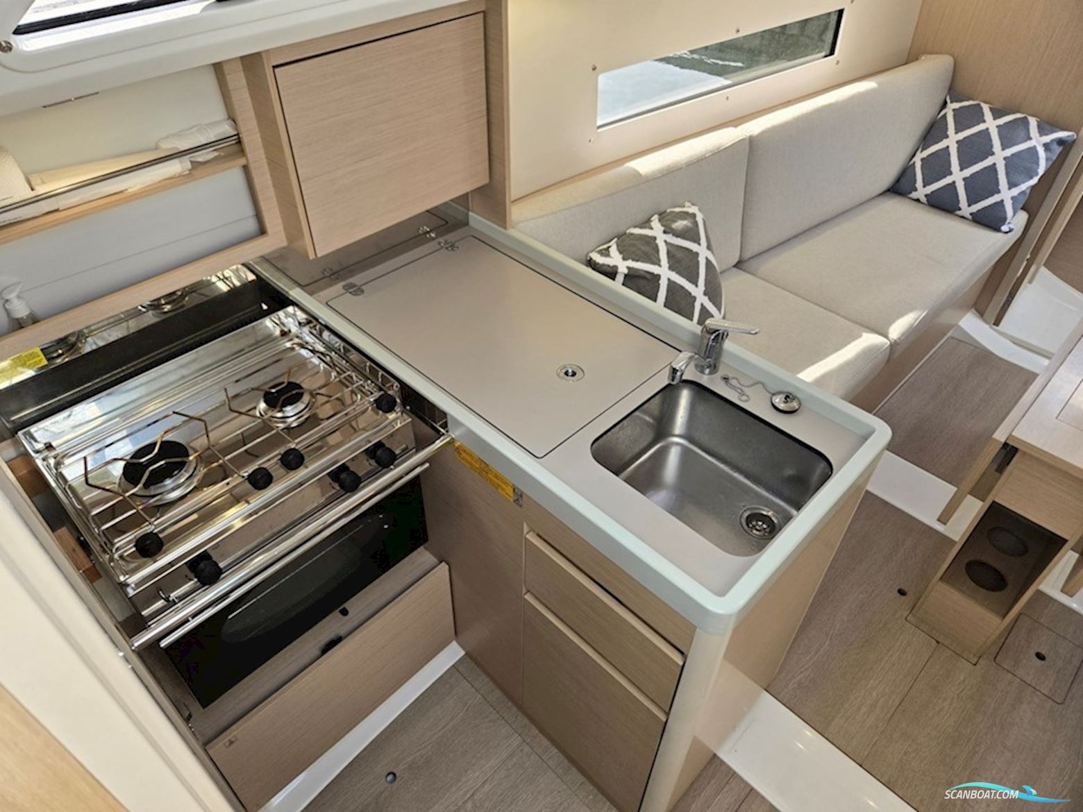 Beneteau Oceanis 30.1