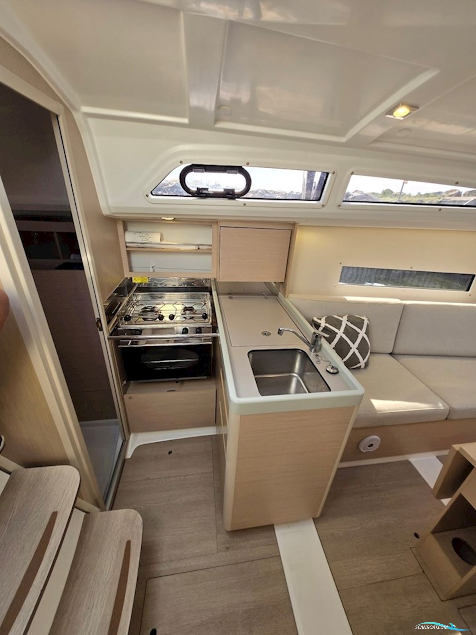 Beneteau Oceanis 30.1