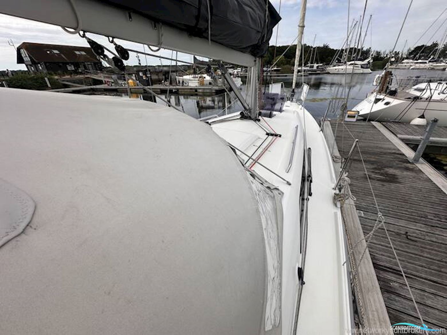 Beneteau Oceanis 30.1