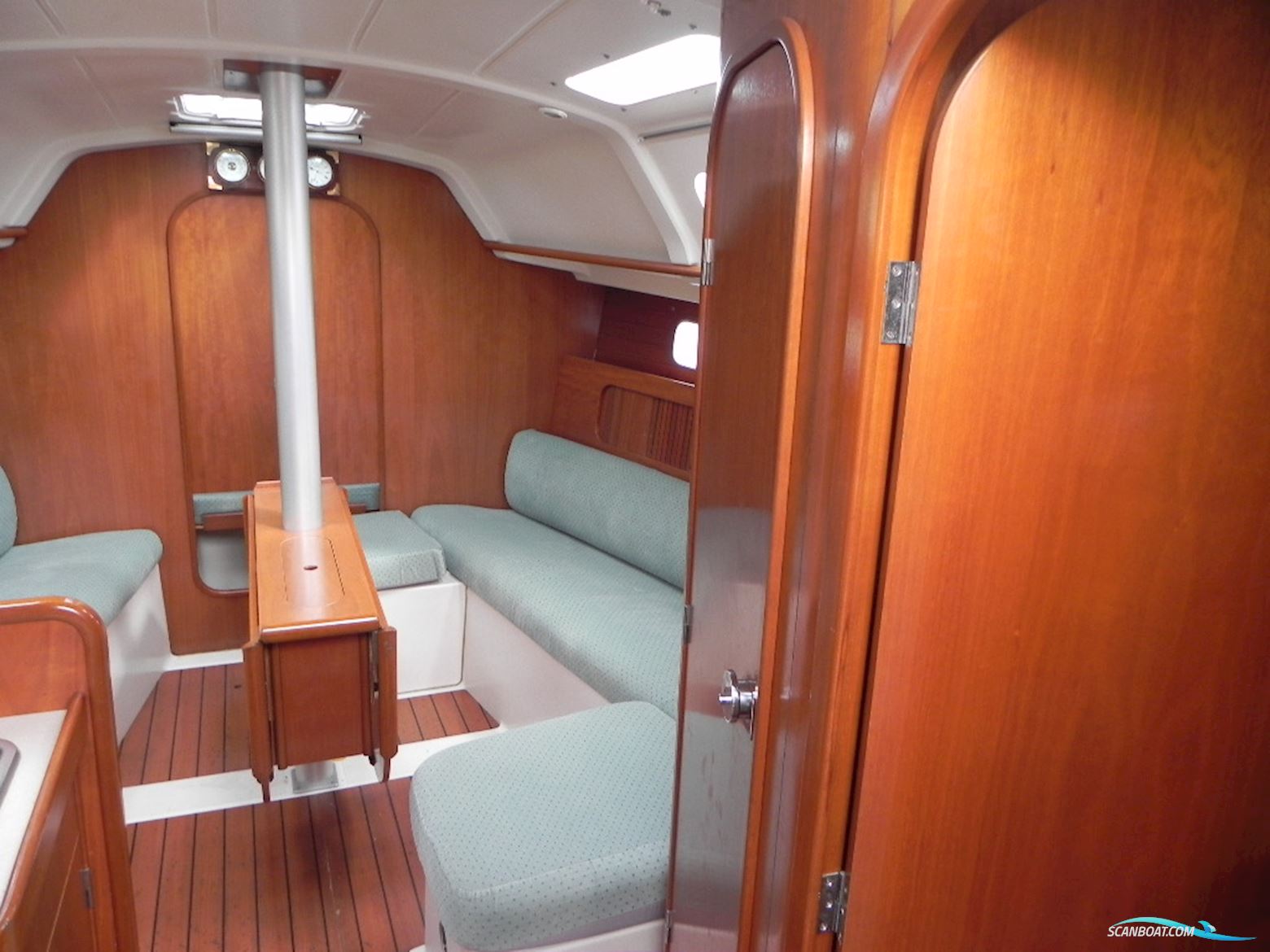 Beneteau Oceanis 321