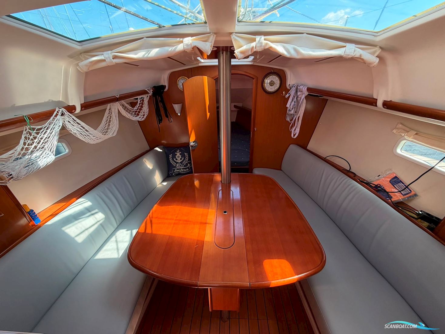 Beneteau Oceanis 323 Clipper