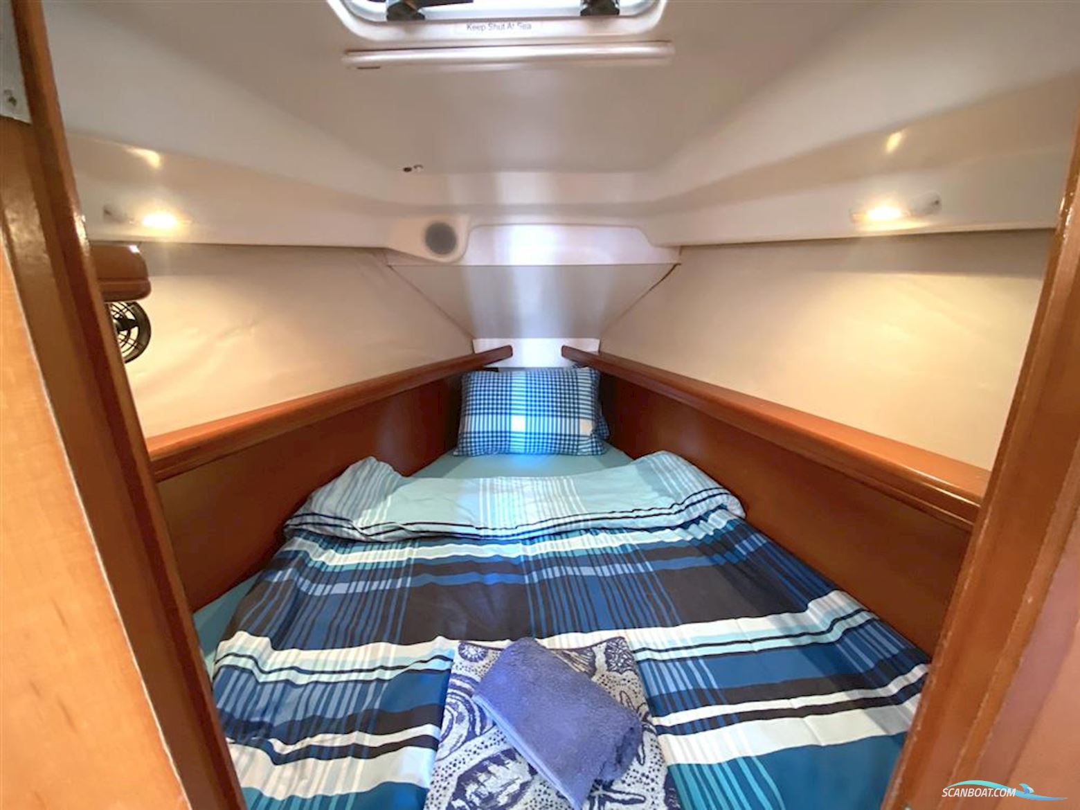 Beneteau OCEANIS 323