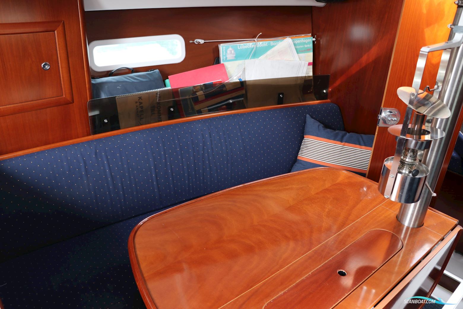Beneteau Oceanis 323