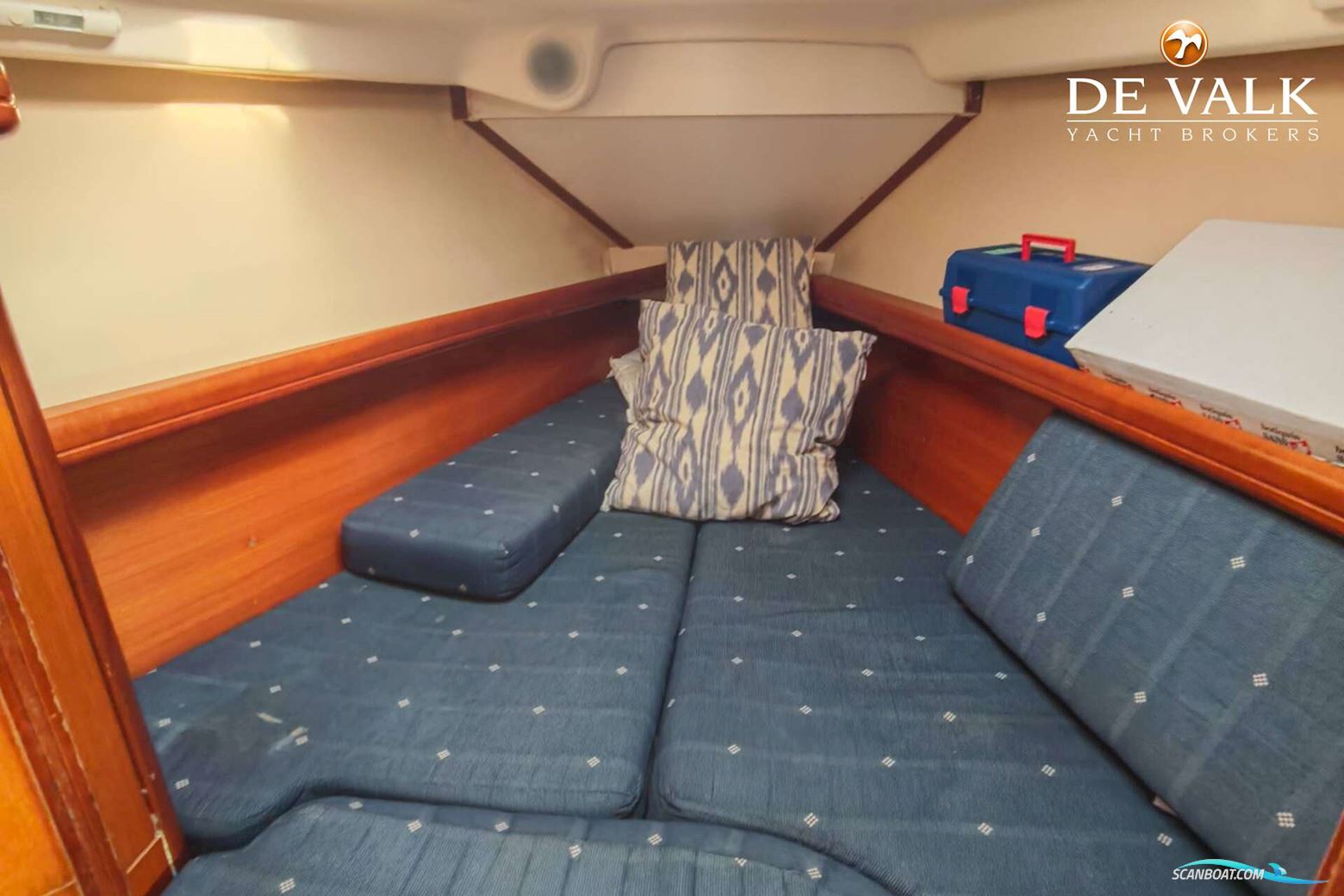 Beneteau Oceanis 323