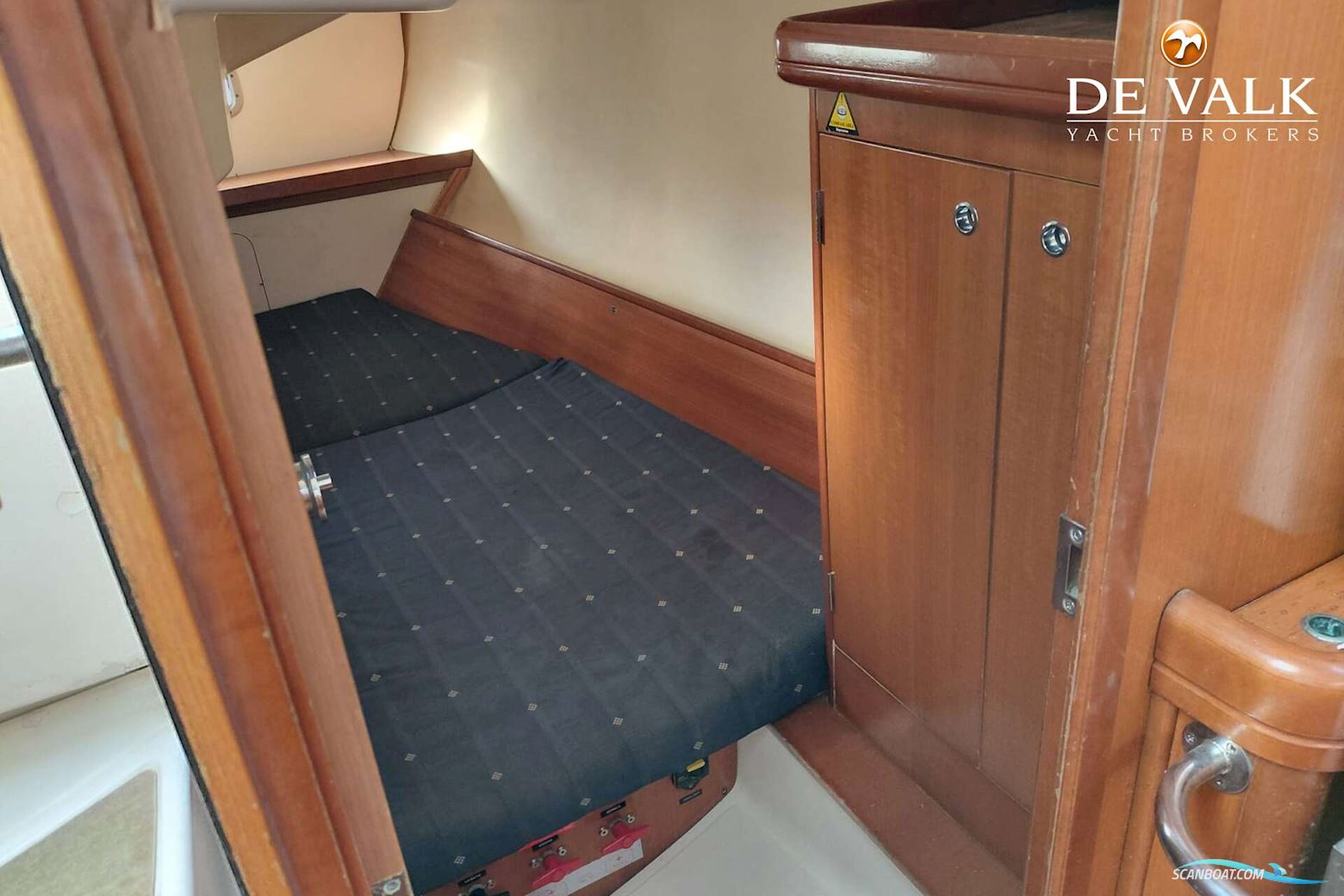 Beneteau Oceanis 323