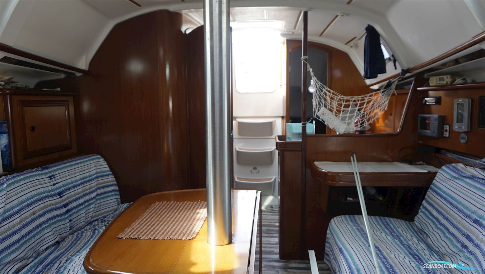 Beneteau OCEANIS 331