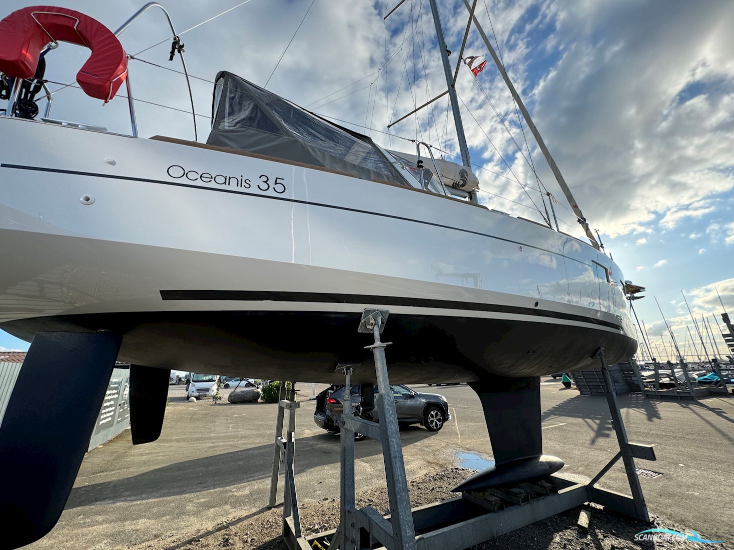 Beneteau Oceanis 35