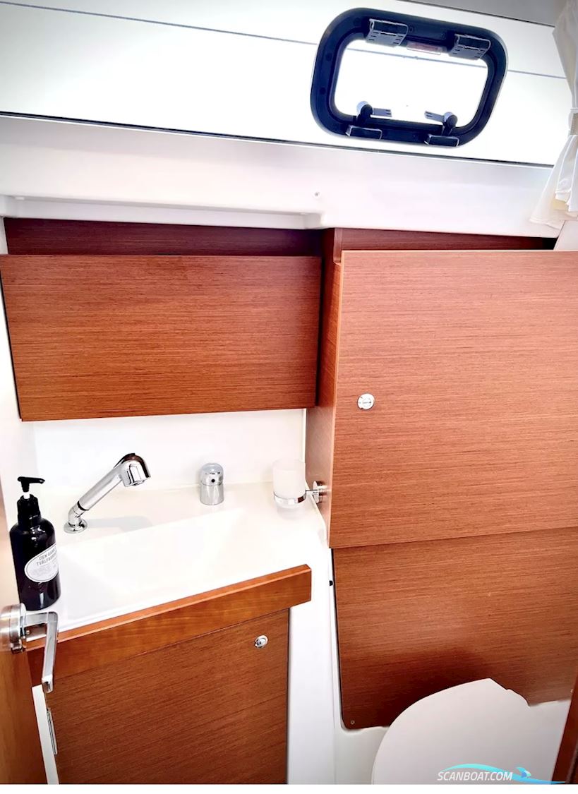 Beneteau Oceanis 35