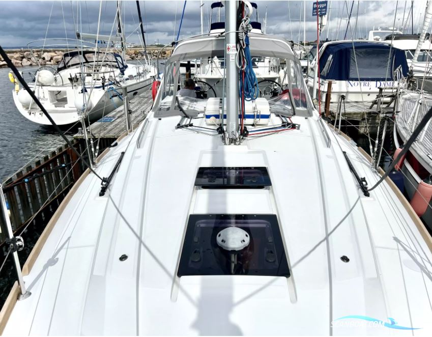 Beneteau Oceanis 35