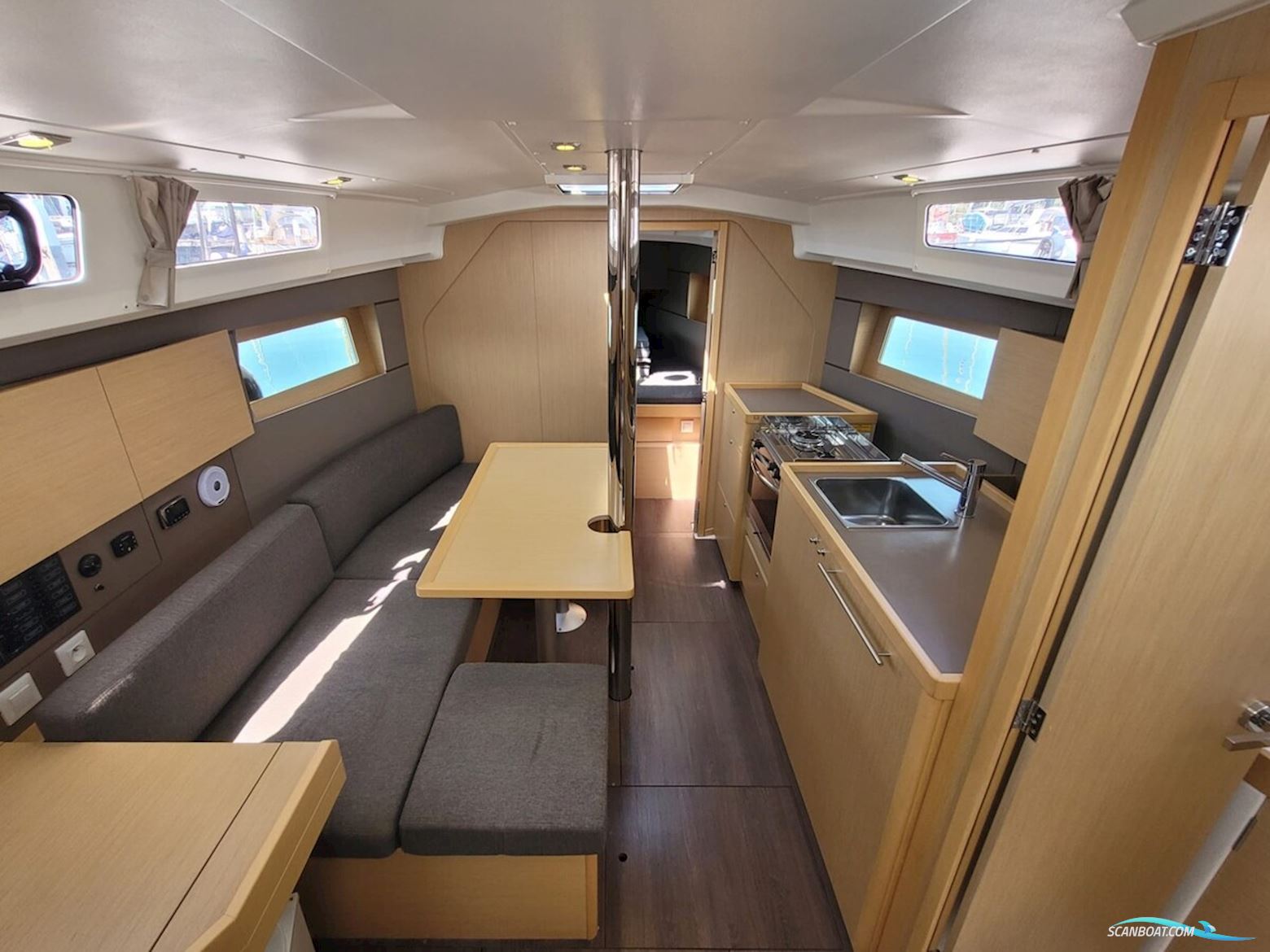 Beneteau Oceanis 35