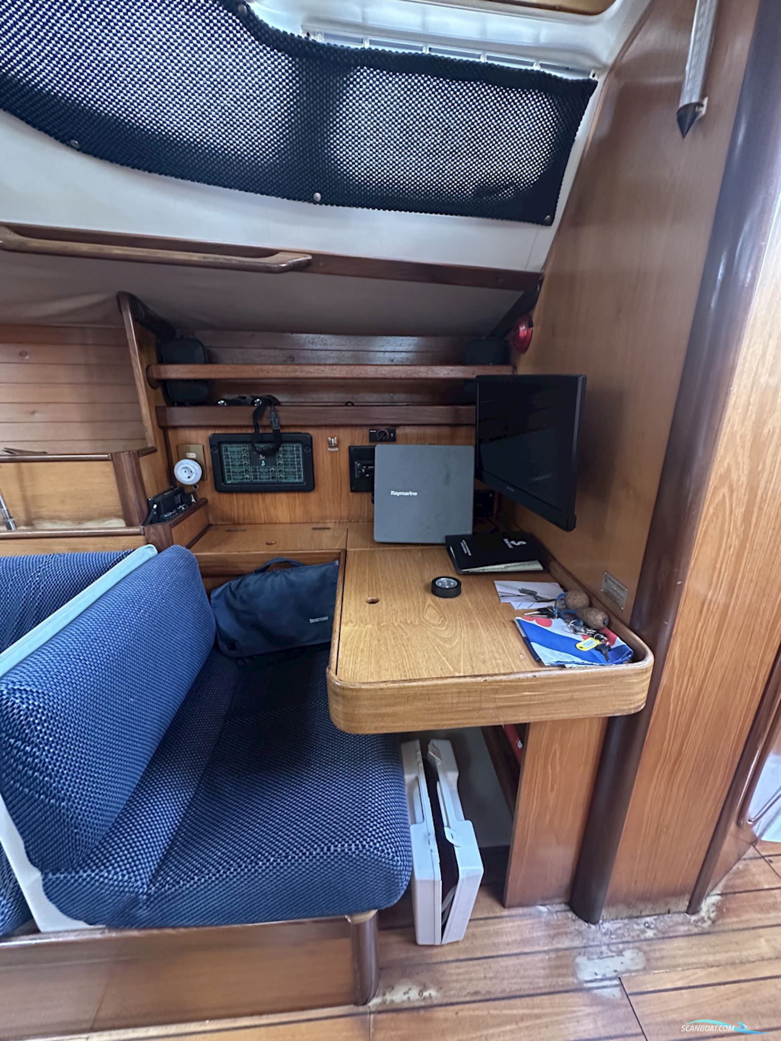 Beneteau Oceanis 350
