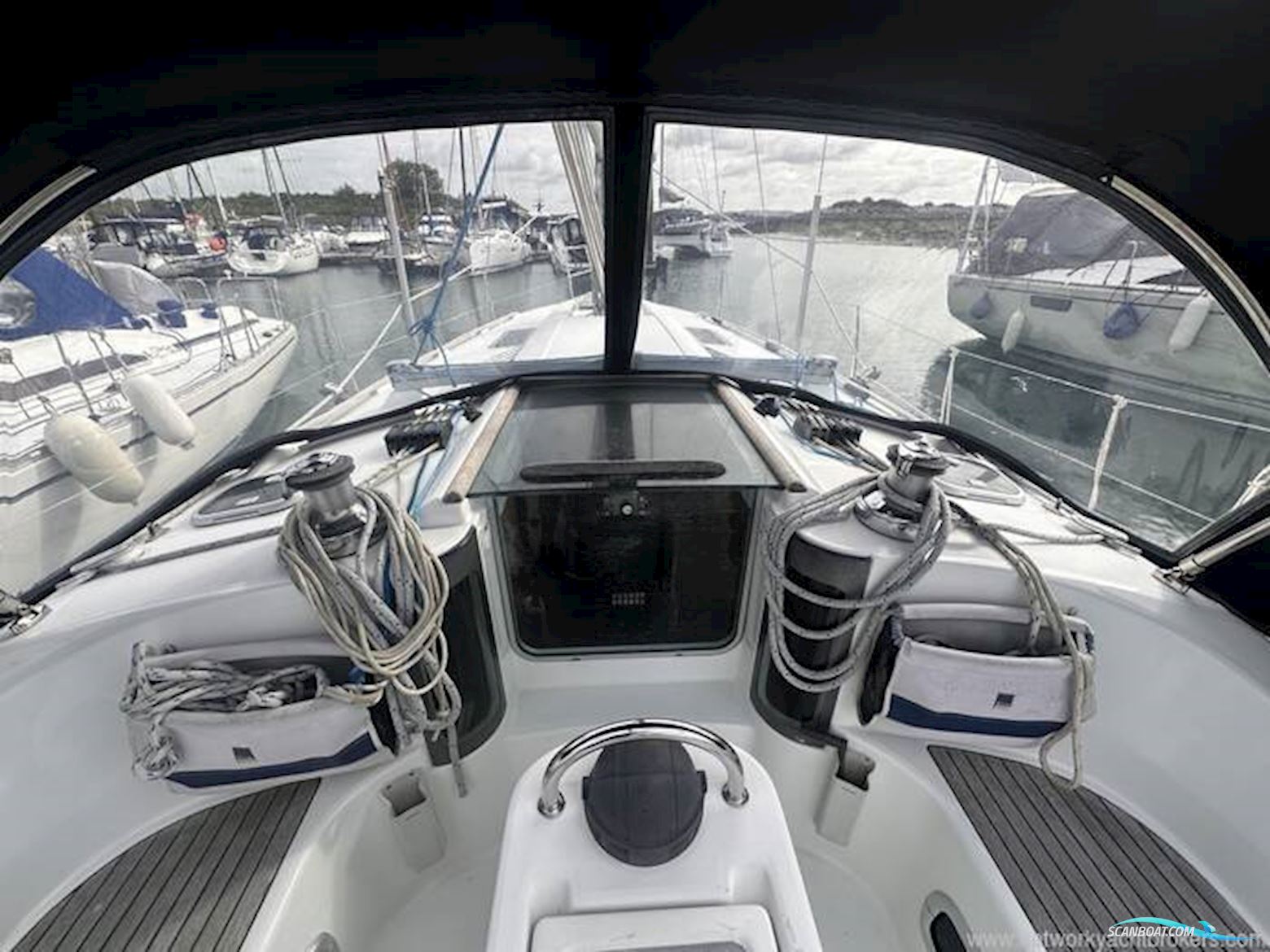 Beneteau Oceanis 351