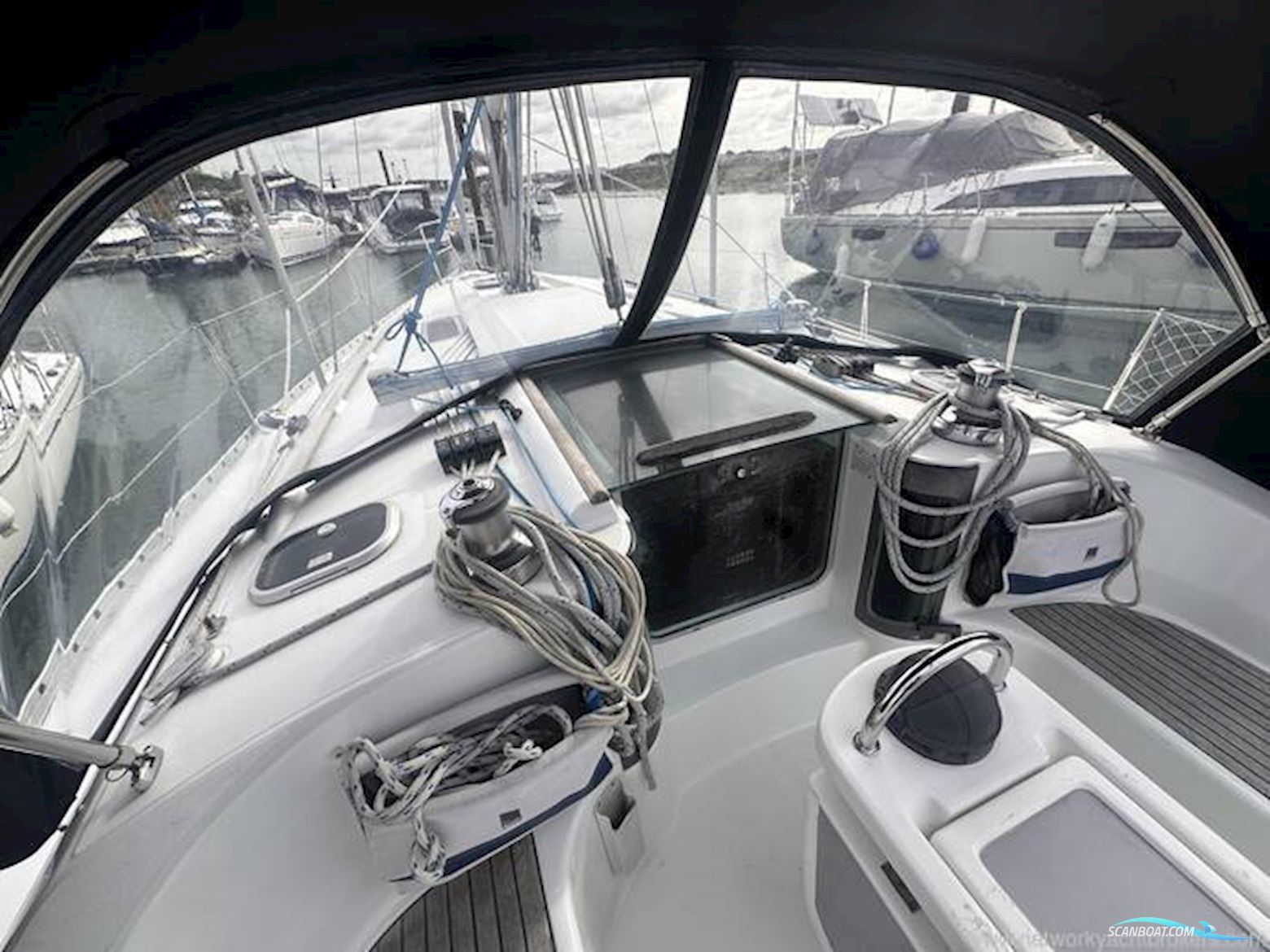 Beneteau Oceanis 351