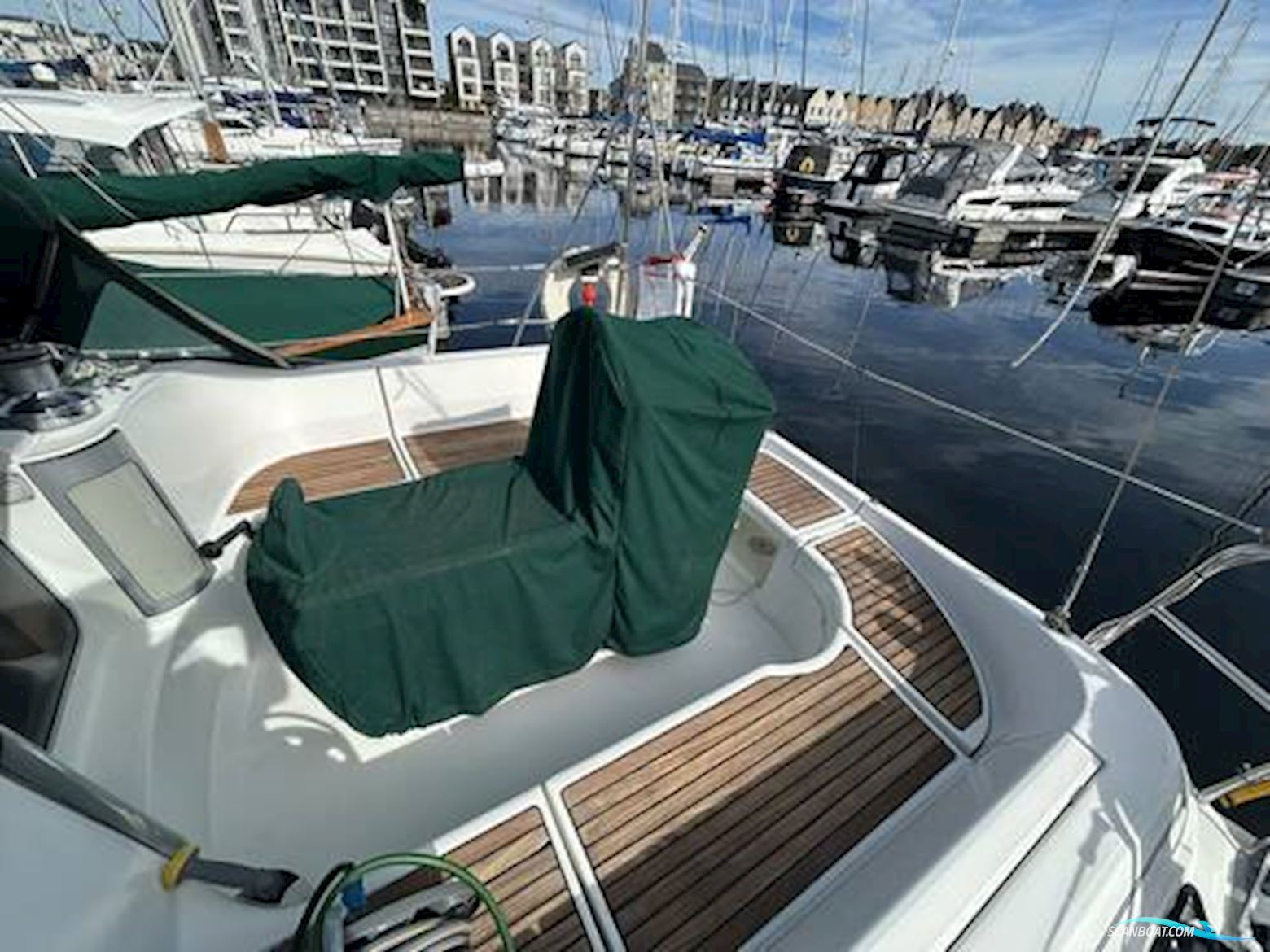 Beneteau Oceanis 351