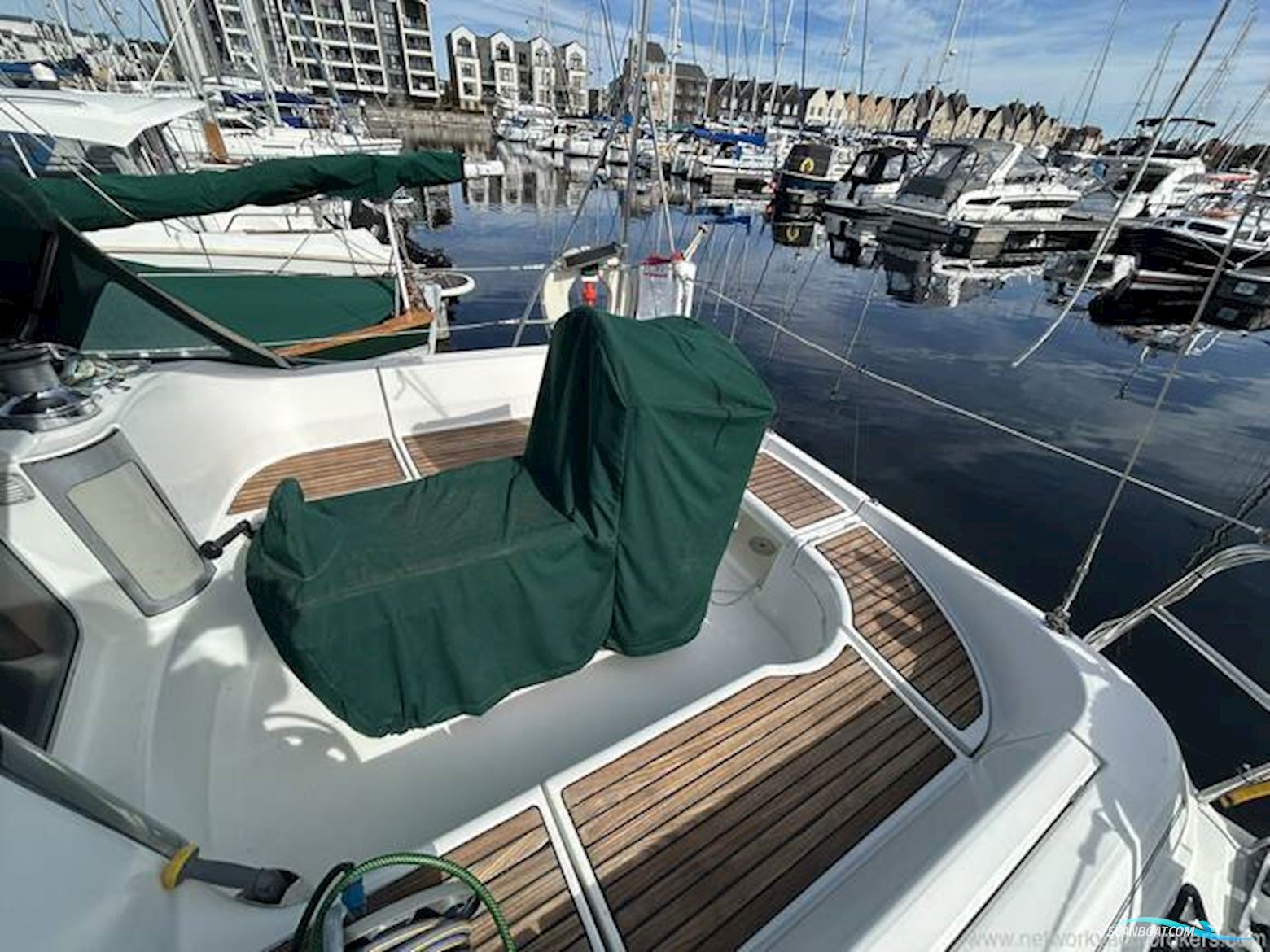 Beneteau Oceanis 351