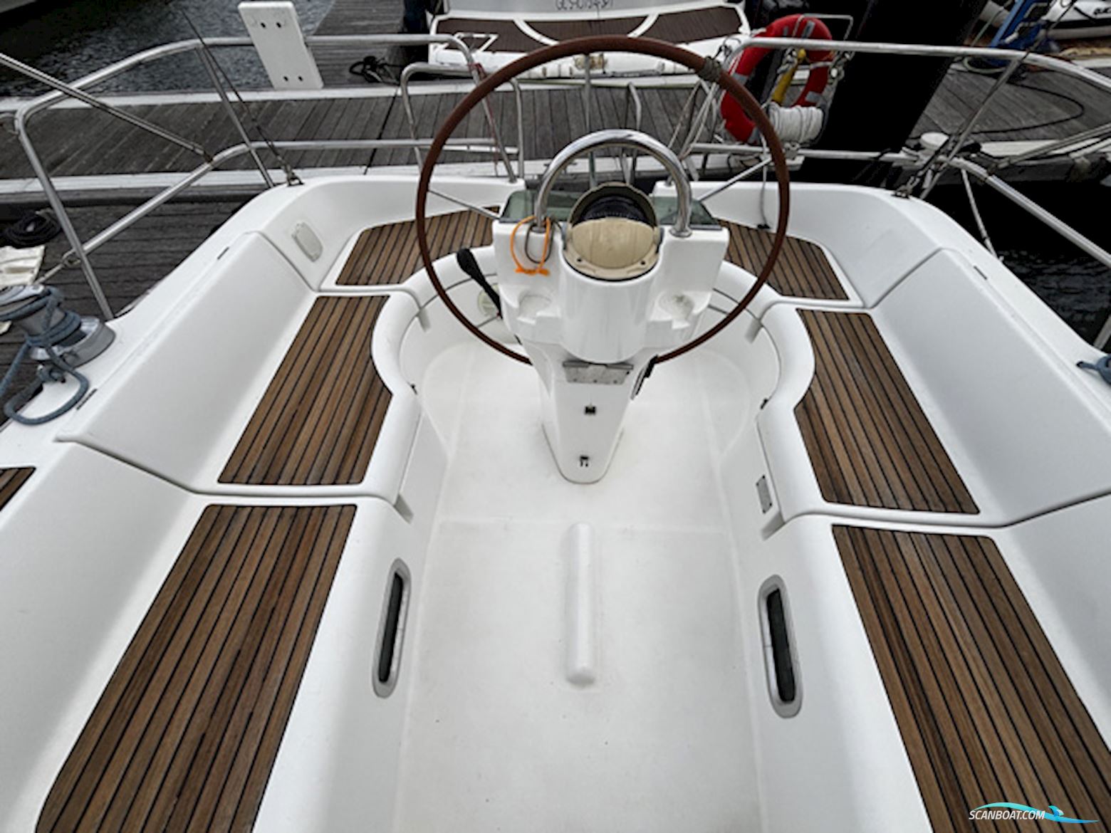 Beneteau Oceanis 361
