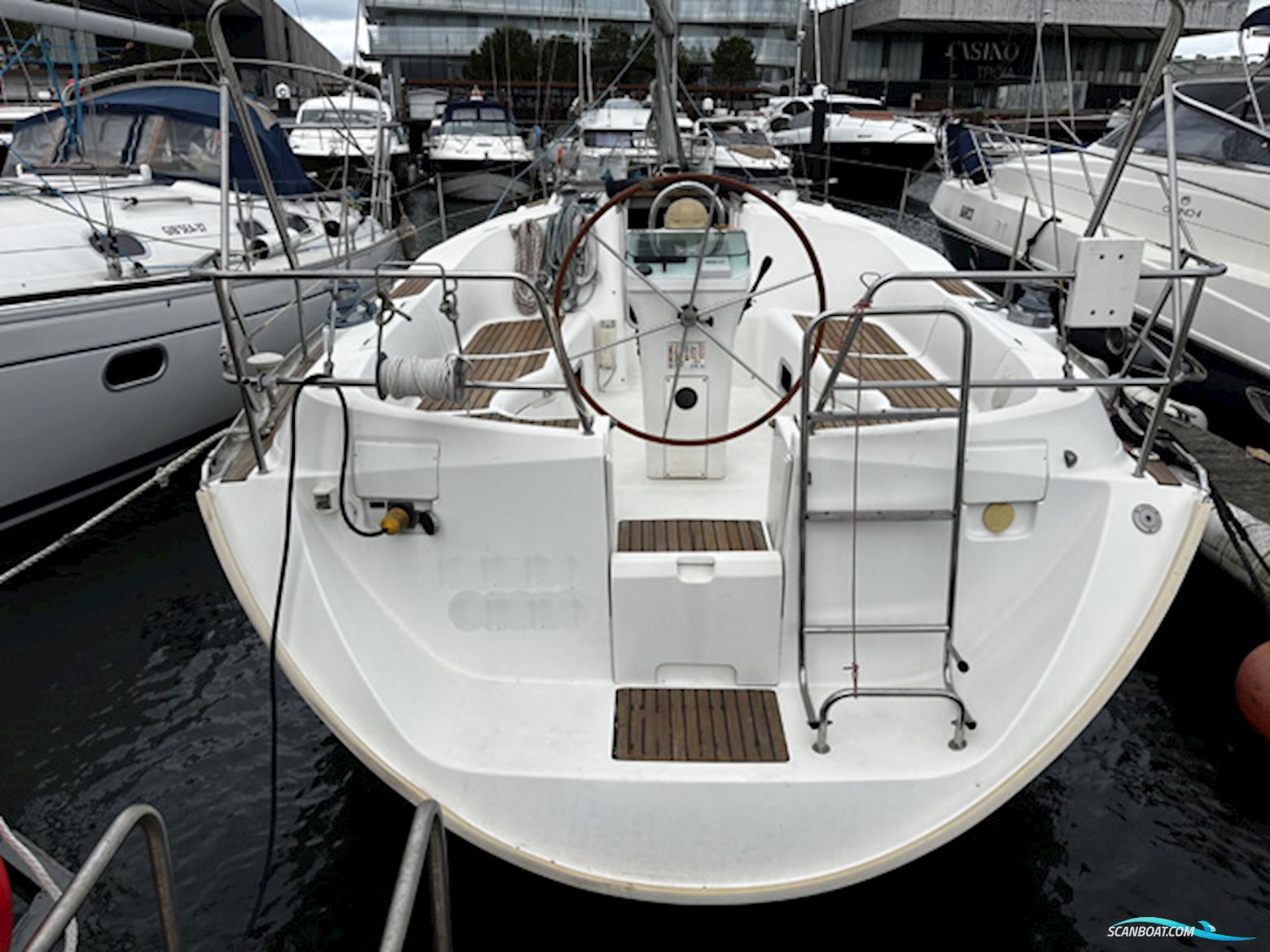 Beneteau Oceanis 361