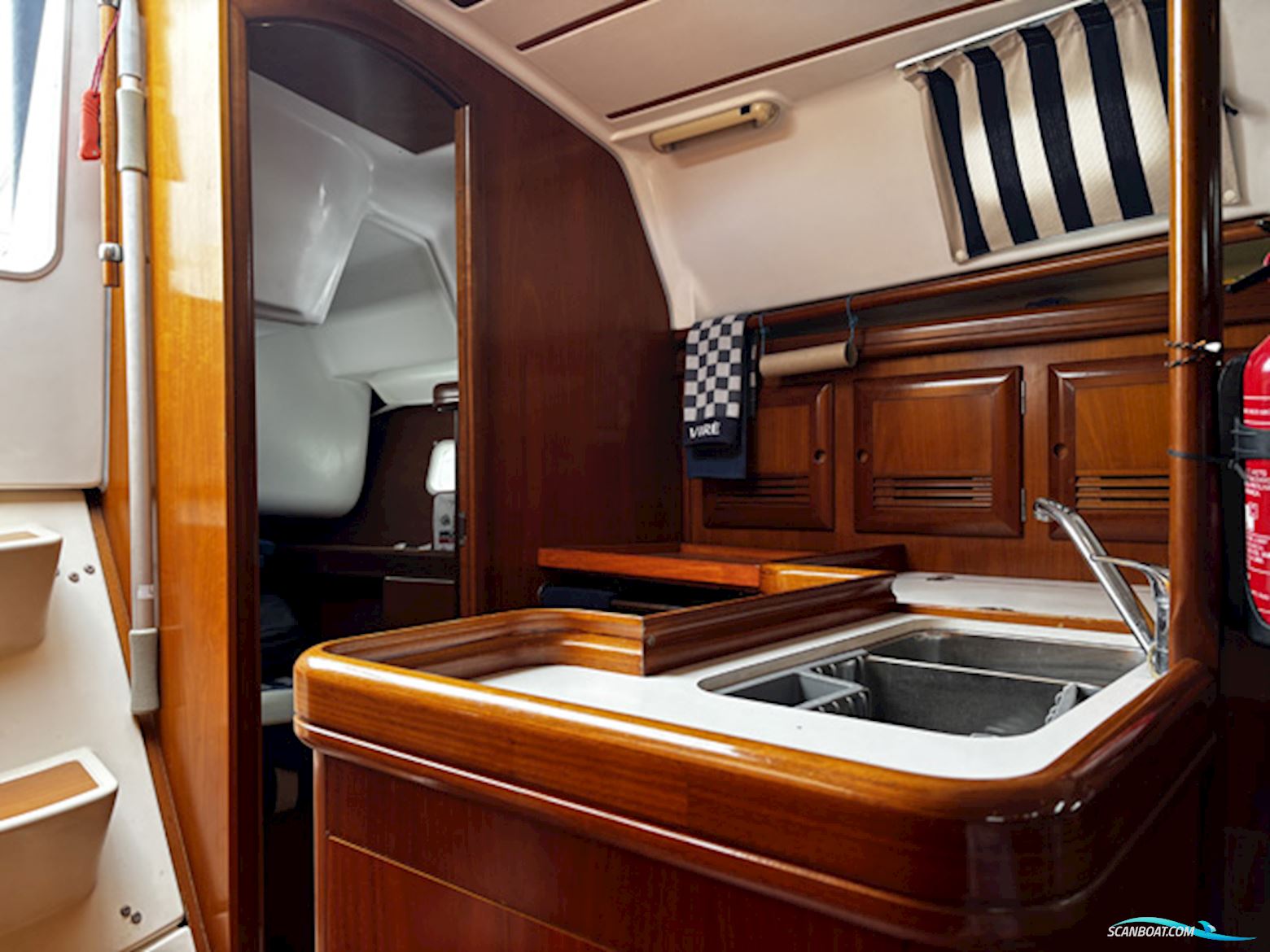 Beneteau Oceanis 361