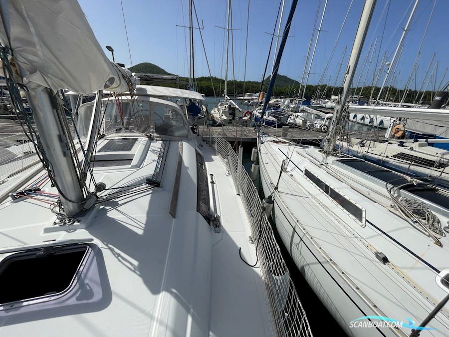 Beneteau Oceanis 37